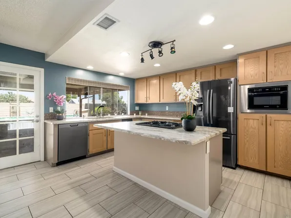 26968 Pinckney Way, Menifee, CA 92586