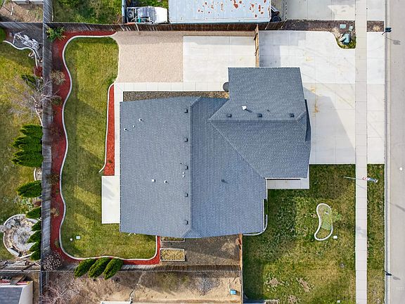 4th image of 7837 E Bratton Dr