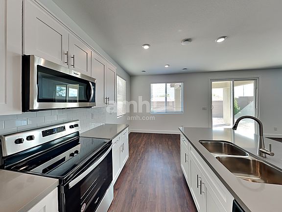 3rd image of 2729 Fierce Star Ave