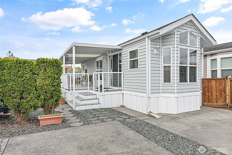2nd image of 4751 Birch Bay Lynden Road #198