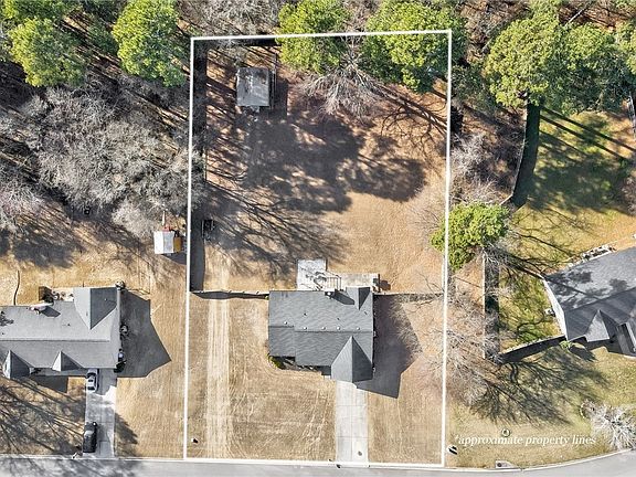 4th image of 139 Indian Springs Drive