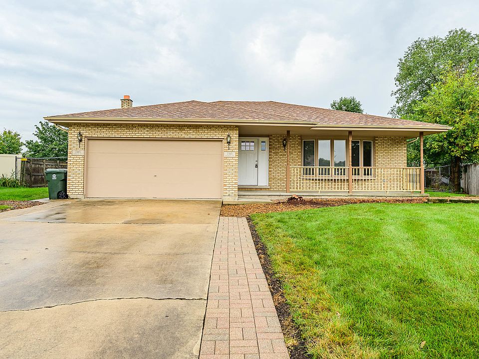 1st image of 7415 W Dove Ln