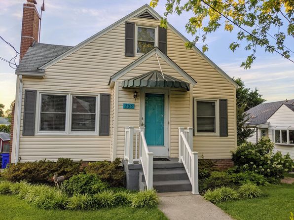 205 Montgomery Ave