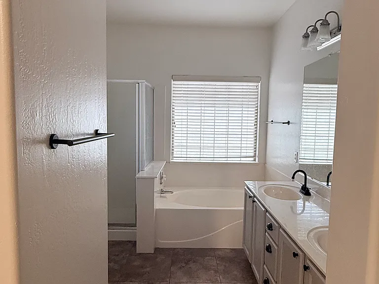 2064 E Indian Wells Dr — Photo 11
