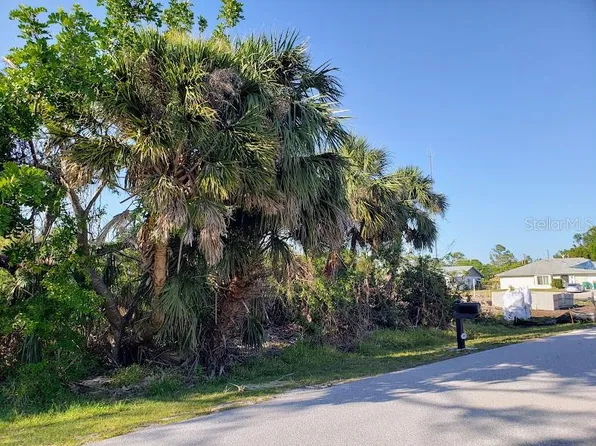 928 Tropical Ave NW #8, Pt Charlotte, FL 33948