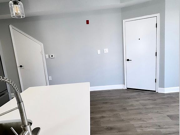 5th image of 1430 W Loudon St #1