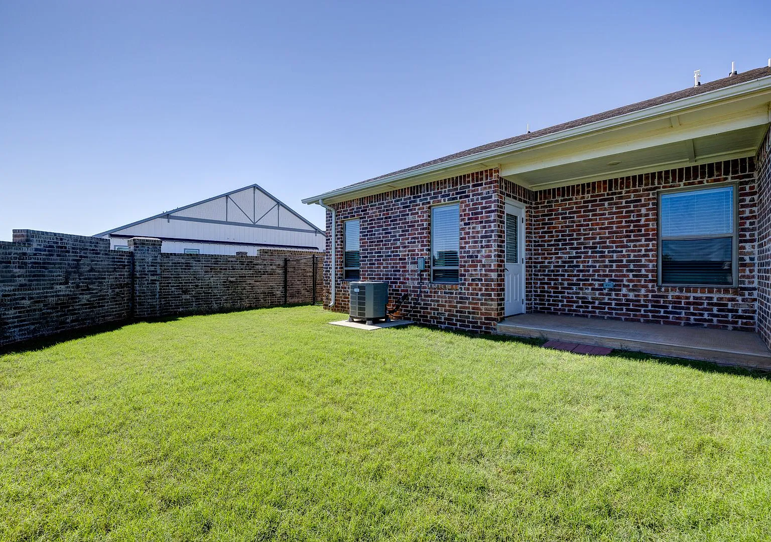 2 Bed 2 Bath Duplex Located in Oklahoma City! — Photo 4