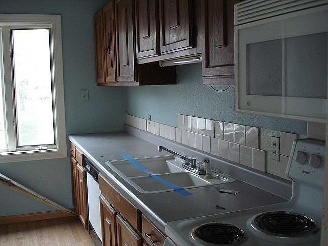 2nd image of 608 19th St NW