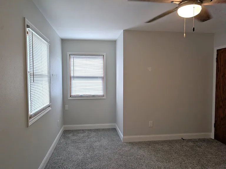1311 Whittier Dr — Photo 26
