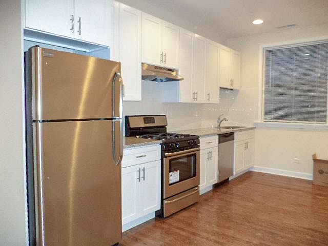 1st image of 1819 W Leland Ave APT 1