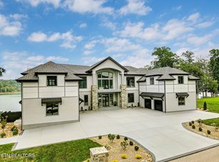 201 Crown Jewel Ln, La Follette, TN 37766