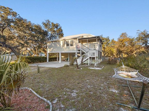 3rd image of 599 Alligator Dr
