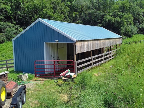 4th image of 97 Trevor Ln