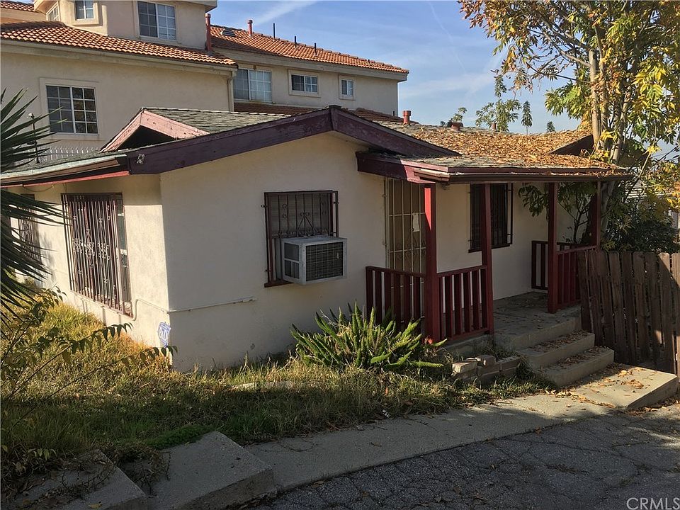 1st image of 721 Mooney Dr