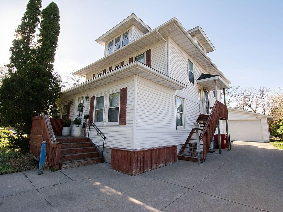 1st image of 1746 1st St SW #2