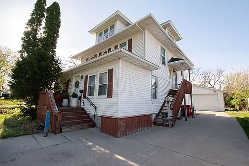 1746 1st St SW Photo 1