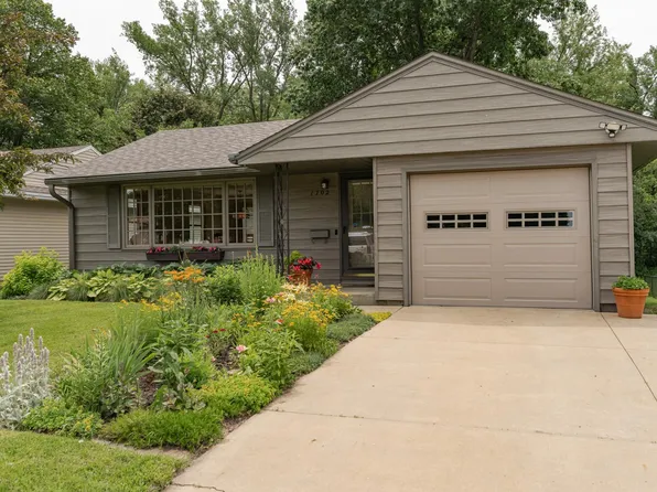 1702 7th St NE, Rochester, MN 55906