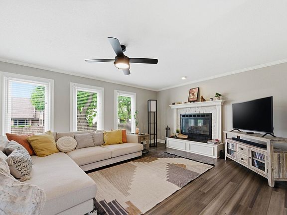 5th image of 2711 N Dublin Ct