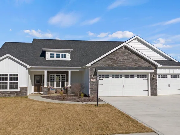 2011 Fairway Dr, Auburn, IN 46706