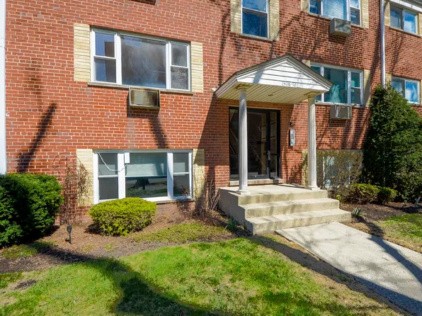1308 Perry St APT B, Des Plaines, IL 60016