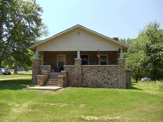 1st image of 3132 Greenwood Dr