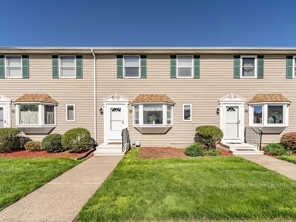 55 Pleasant St APT 6, Granby, MA 01033