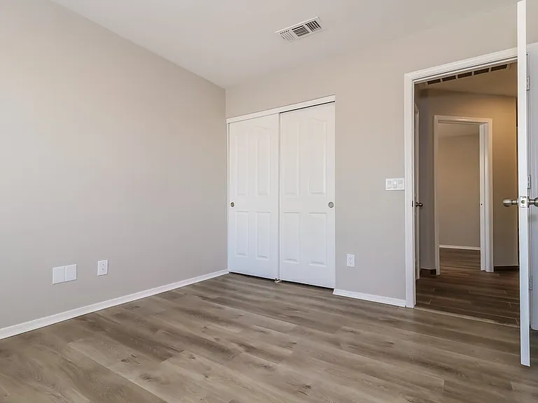 4853 W Kristal Way — Photo 15