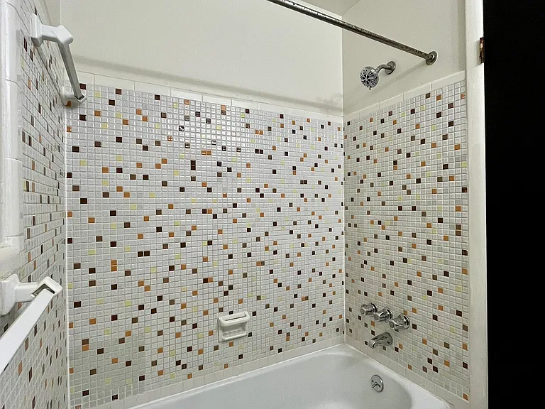 750 Harrison Blvd #5 — Photo 10