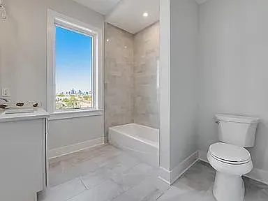 658 Grand St #3 — Photo 8