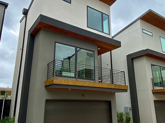 2nd image of 5605 Sunshine Dr #10