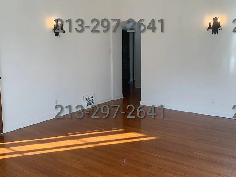 324 S Cochran Ave #8 — Photo 10