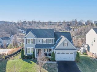1031 Oakbrooke Dr, Canonsburg, PA 15317