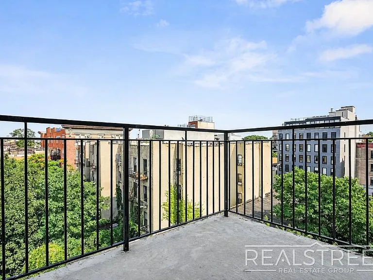 105 Rogers Ave #3A — Photo 8