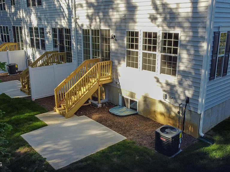 301 Holland Dr — Photo 48