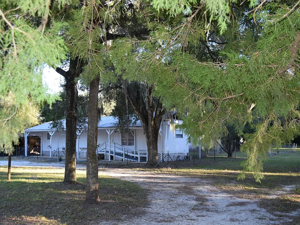 18640 County Line Rd