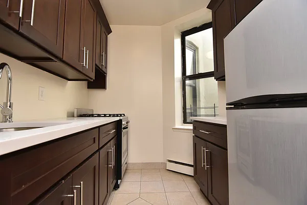 Rented by Bohemia Realty Group | media 19