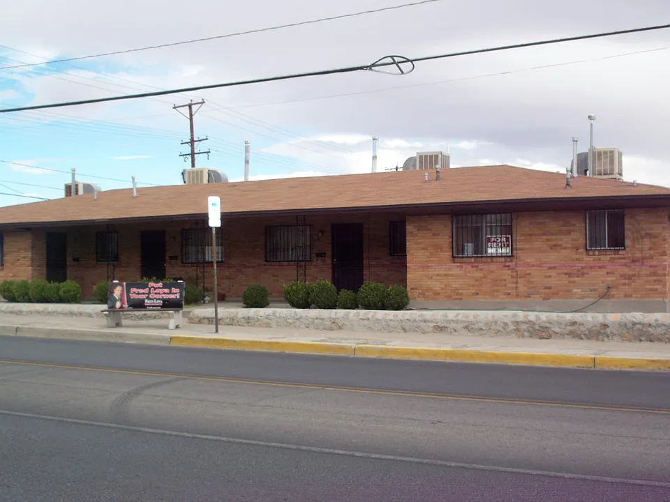 2400 N Piedras St #C