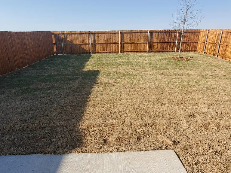 412 Forest St — Photo 18