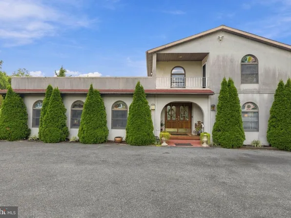 112 Hillsdale Rd, Elizabethtown, PA 17022