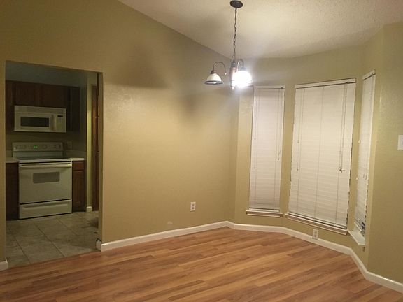 5th image of 6209 Fernwood Dr