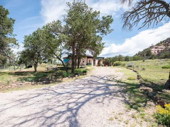 53 Milky Way, Ramah, NM 87321
