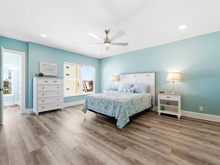 4950 Gulf Blvd #608 — Photo 23