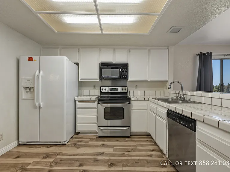 11904 Paseo Lucido #142 — Photo 20