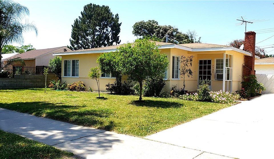 1st image of 7509 Balboa Blvd