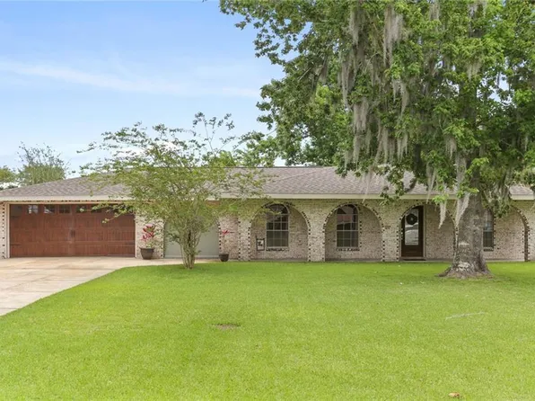 415 Oak Ln, Luling, LA 70070