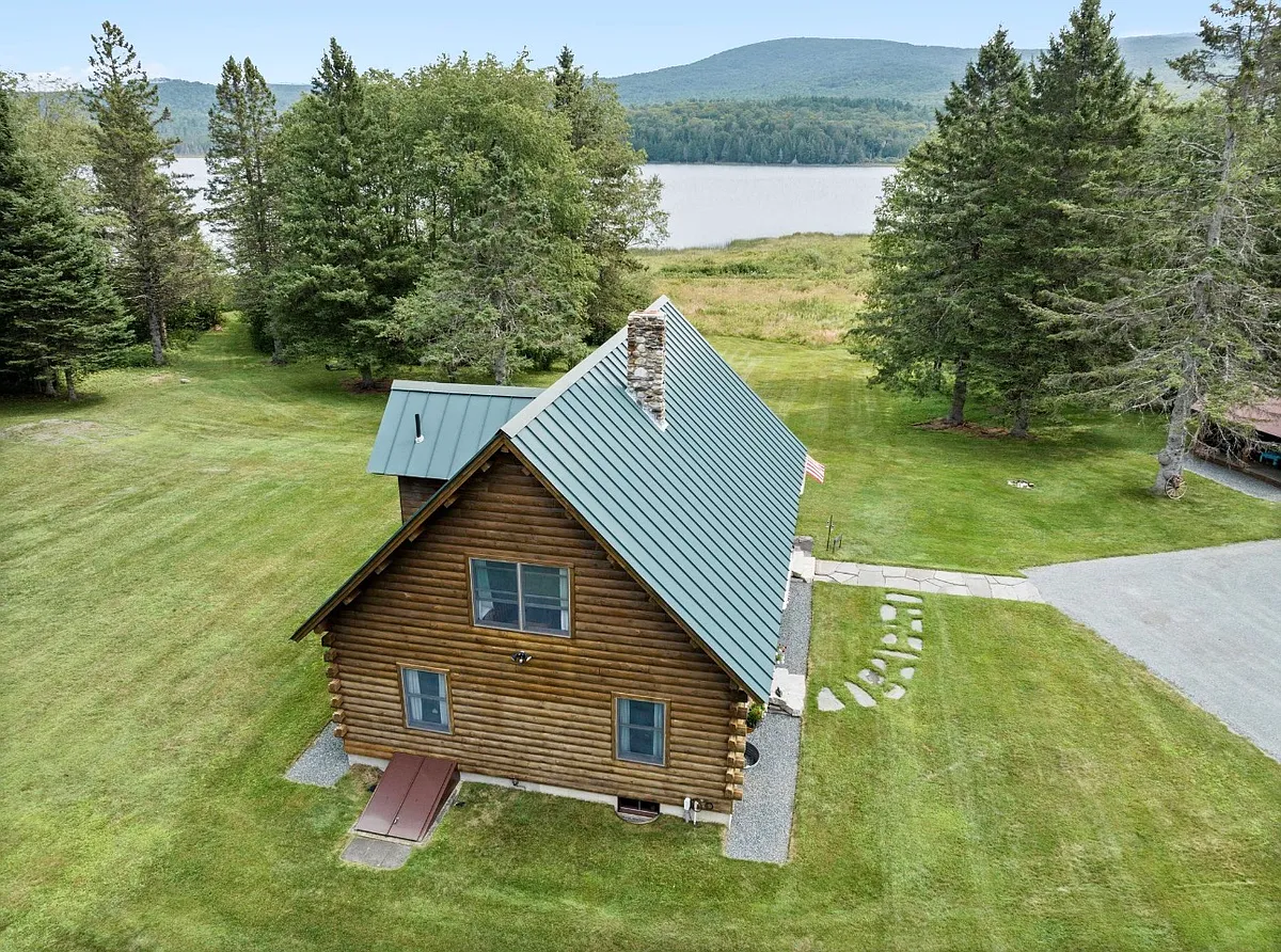 Building Photo - 77 Flagg Pond Rd