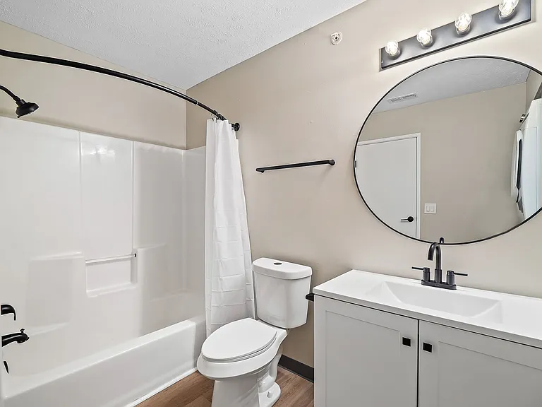 Cherry Tree Village Apartments — Photo 15