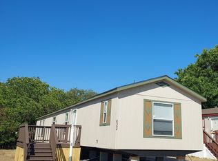 8426 Montgomery Cir, San Antonio, TX 78239
