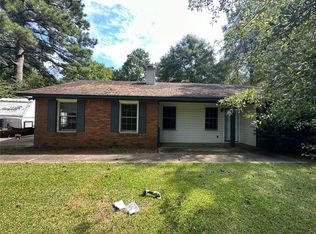 111 Saddleview Ln, Ellenwood, GA 30294