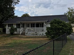 16 Harrison Ave, Rossville, GA 30741